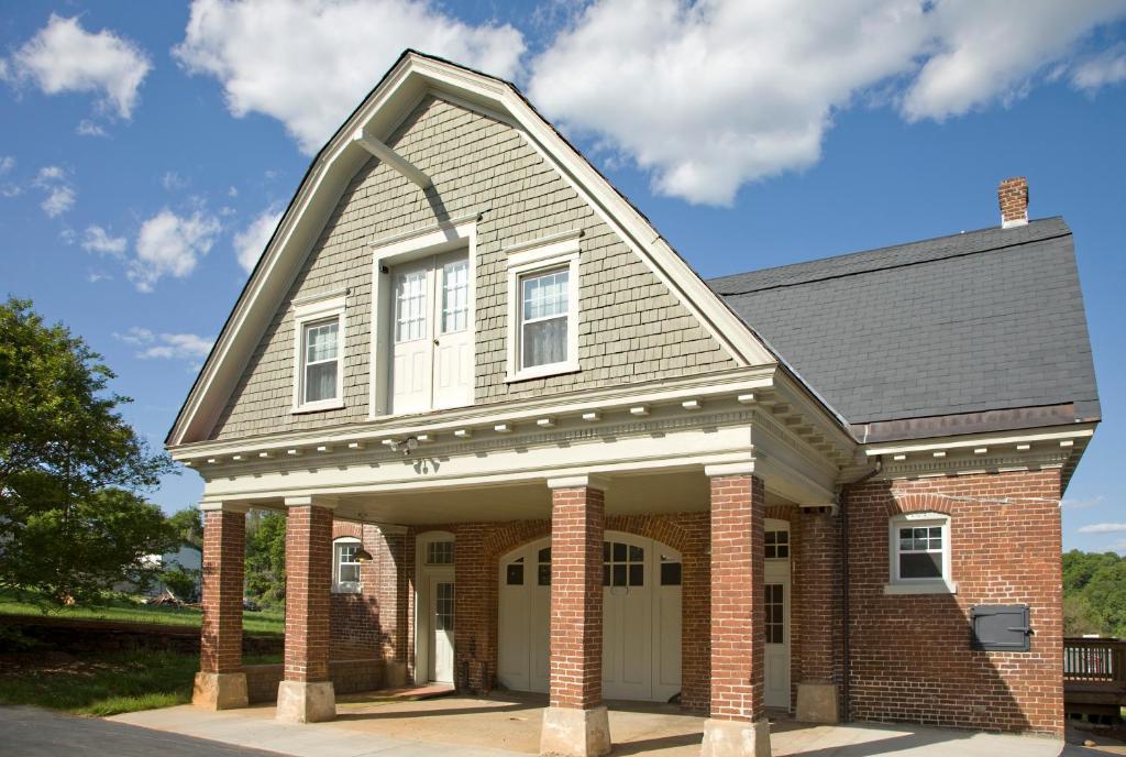 The Carriage House Inn B&B Lynchburg Bagian luar foto