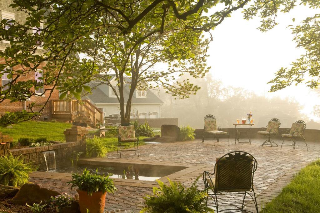 The Carriage House Inn B&B Lynchburg Bagian luar foto